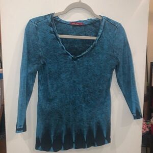 Barbara Lesser turquoise and black acid wash v neck long sleeve tee Small